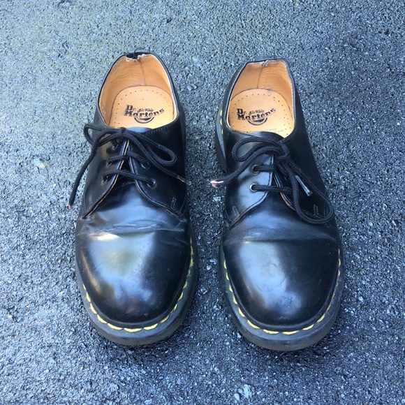 SOLD- Dr. Martens, 1461 unisex Derby Oxfords - Picture 3 of 13